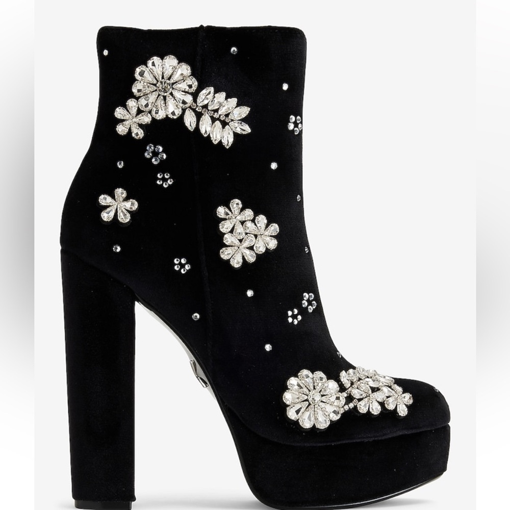 NWT Express Rhinestone Embellished Platform Heeled
Ankle Boots